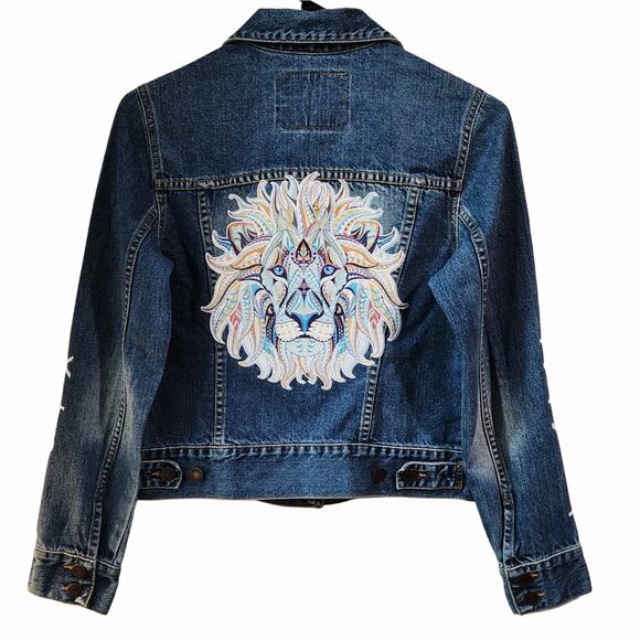Yeshua The Lion of Judah Custom Upcycled Jean Jacket, Women's S - Picture 2 of 4
